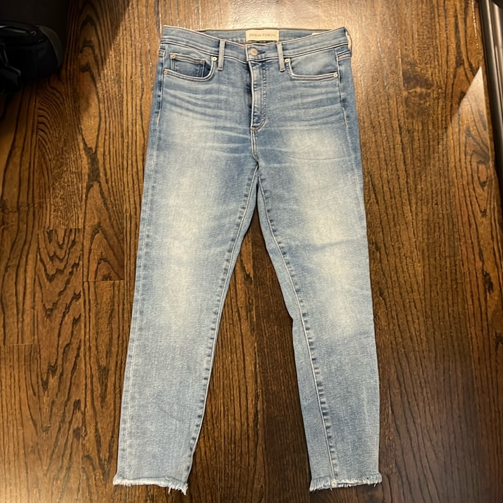 Denim Forum Nico Mid Rise Skinny Crop